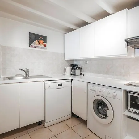 Very 2 Bedrooms In Duplex Heart Of !! * Cannes