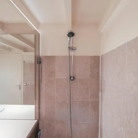 Very 2 Bedrooms In Duplex Heart Of !! Apartamento Cannes